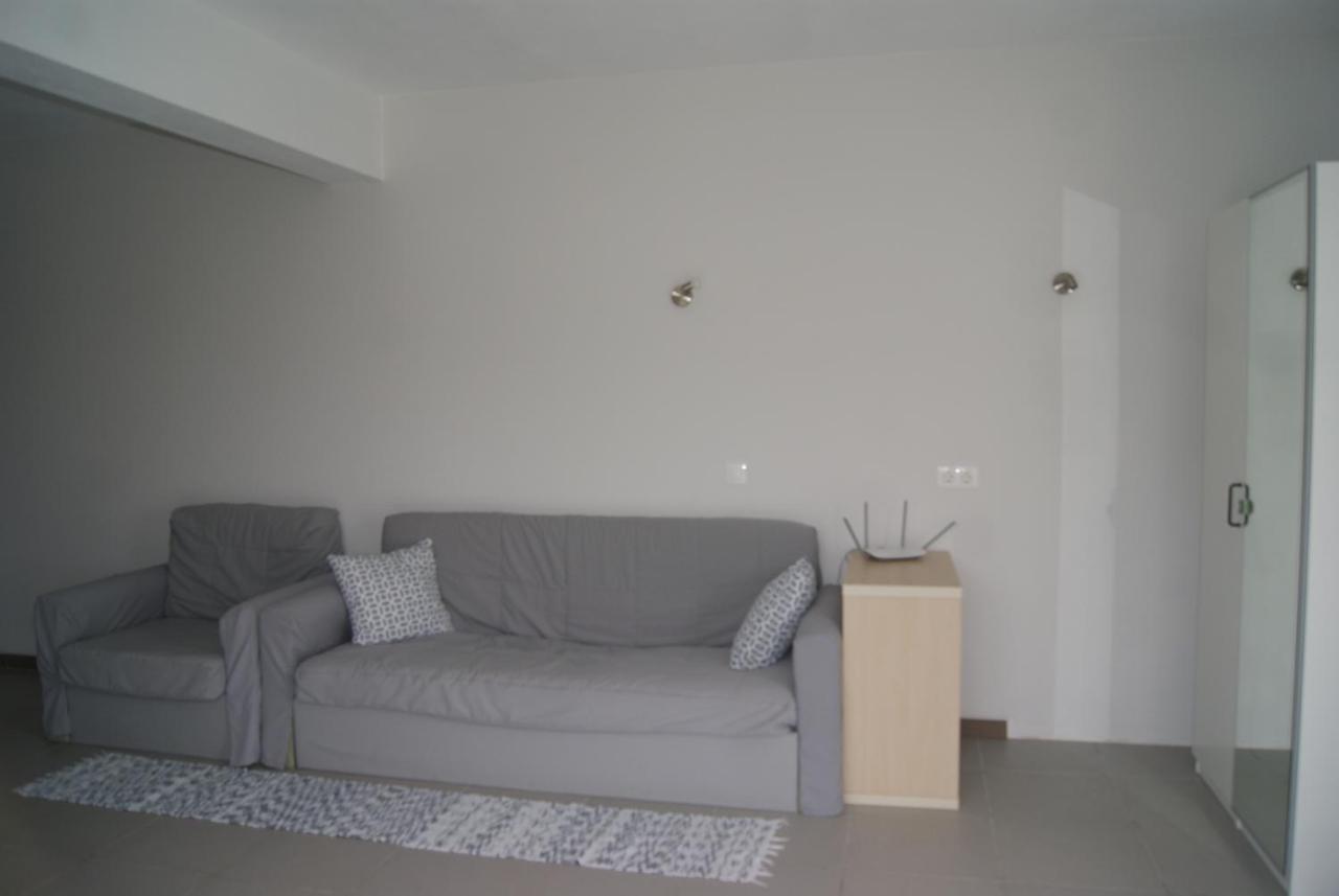 Apartamentos Praia Do Almoxarife Horta  Exterior photo